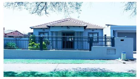 House available near Pick n Pay